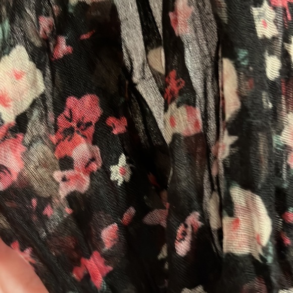 Scarf - Picture 2 of 3